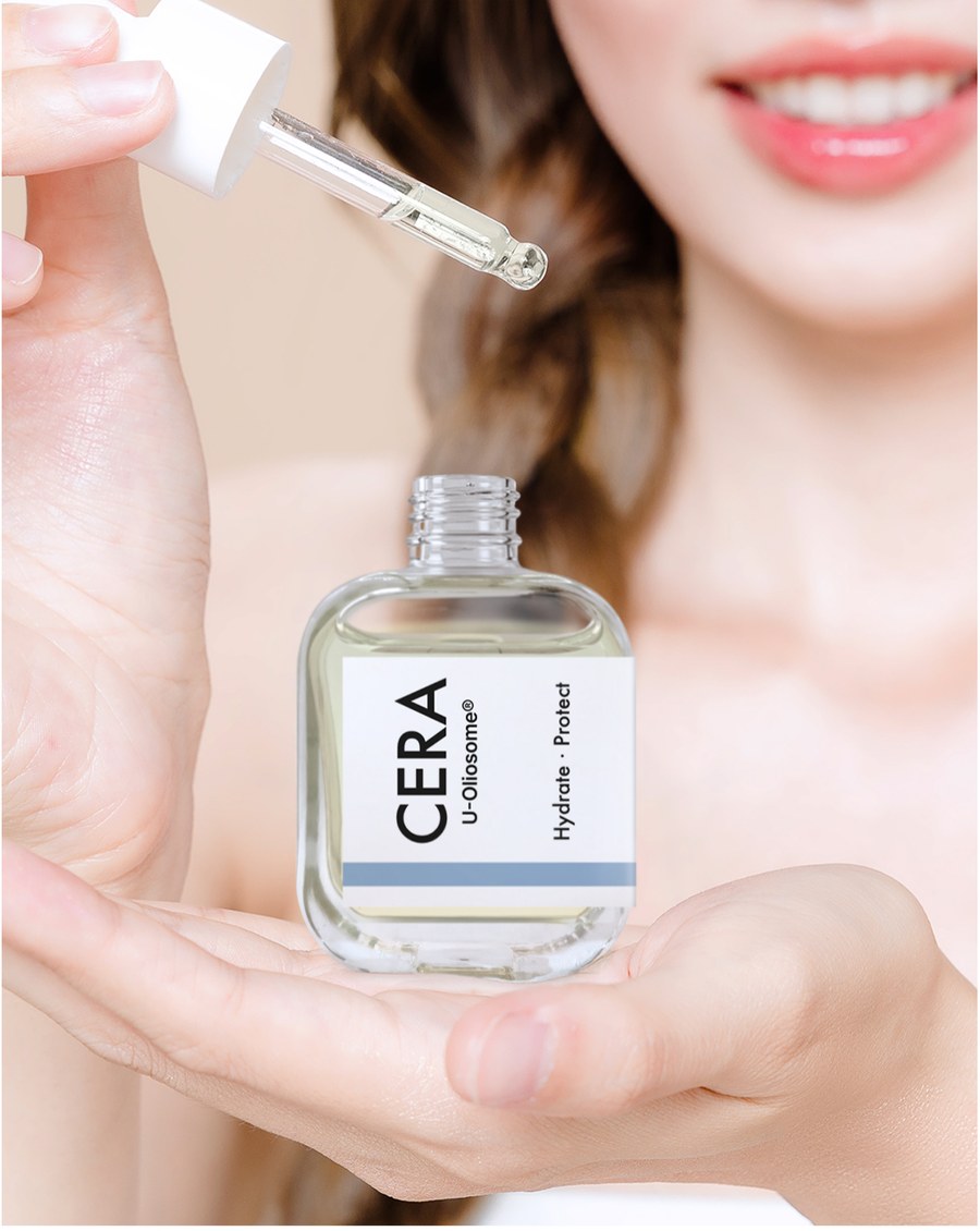 Exoblanc Oil CERA being dispensed from its dropper